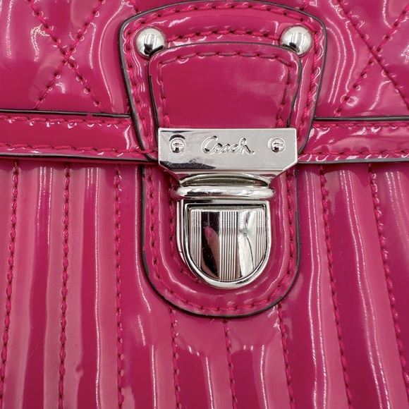 Coach Pink Poppy Liquid Glass Quilted Shoulder/ Crossbody Bag - Picture 4 of 11